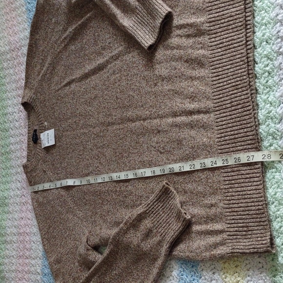 NWT J. Crew Factory Large Lambswool Blend Oatmeal Brown Crew Neck Sweater - Picture 4 of 10
